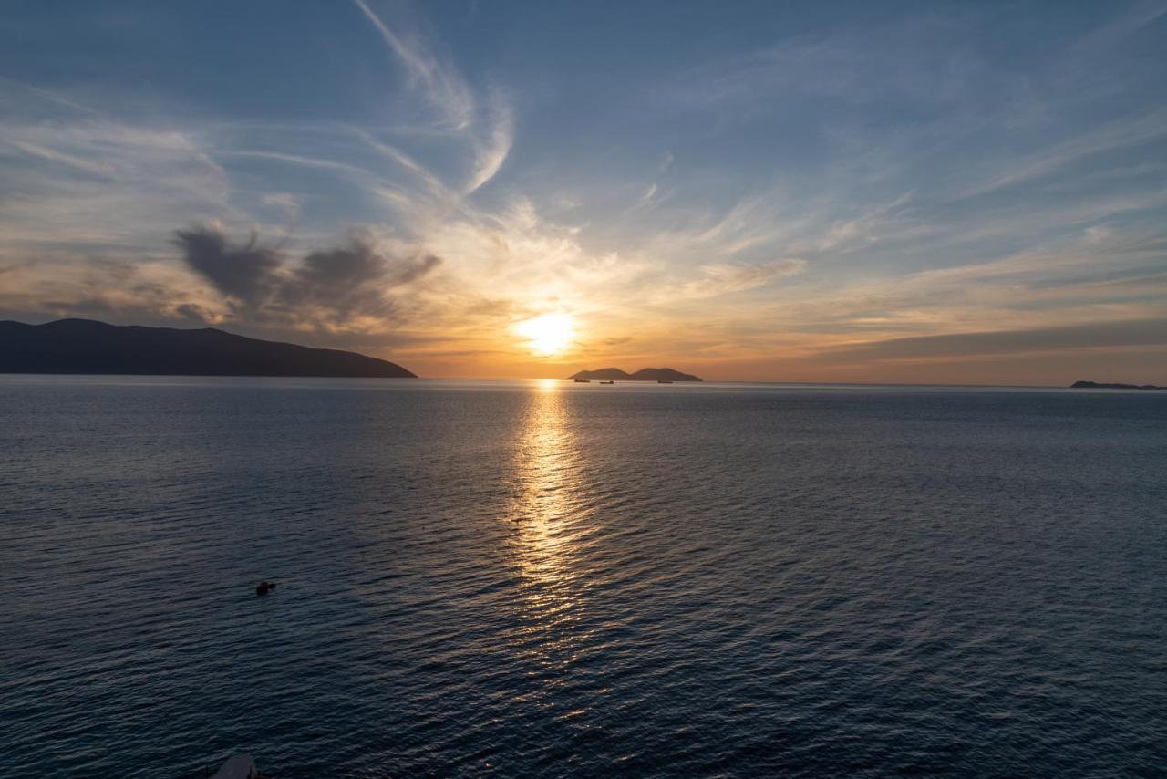 Hotel Miramare Avlonya Dış mekan fotoğraf